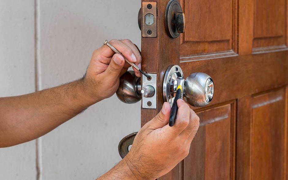  ouvrir une porte fermée à clé Paris 10